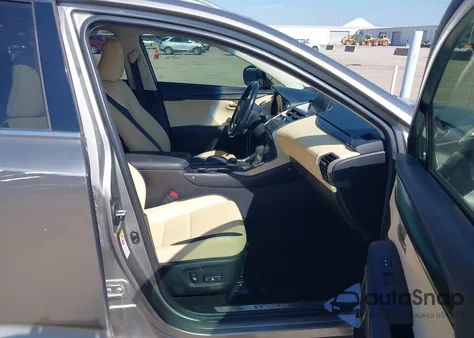 2016 Lexus Nx 200T z USA, uszkodzony, nr VIN JTJYARBZ4G2031733